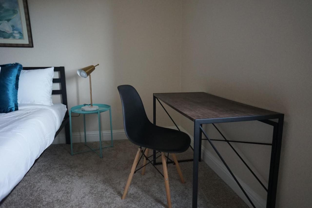 Sleepover 1bd 1ba *