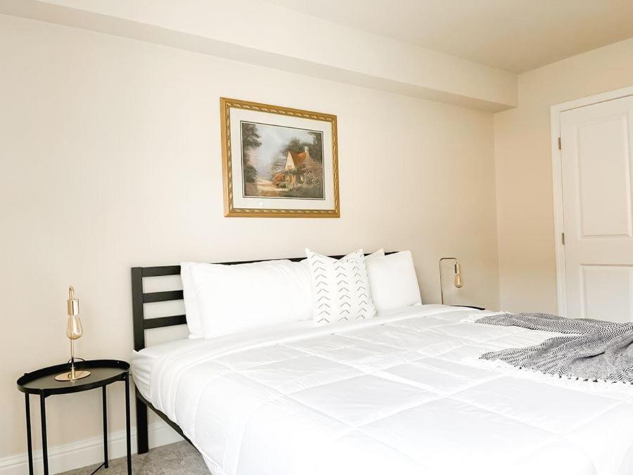 Sleepover 1bd 1ba *